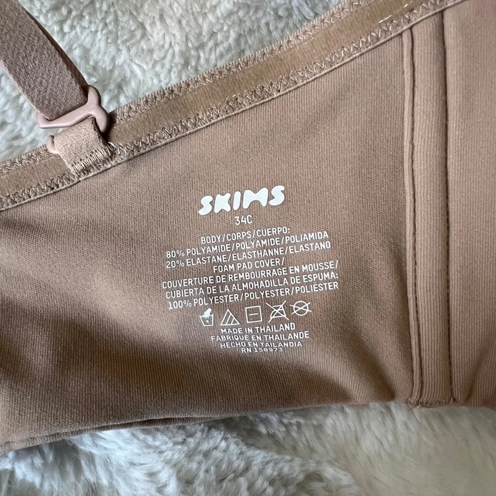 SKIMS ‎ Women's 34C Strapless Multiway Underwire Bra Nude Smooth Seamless NWT
